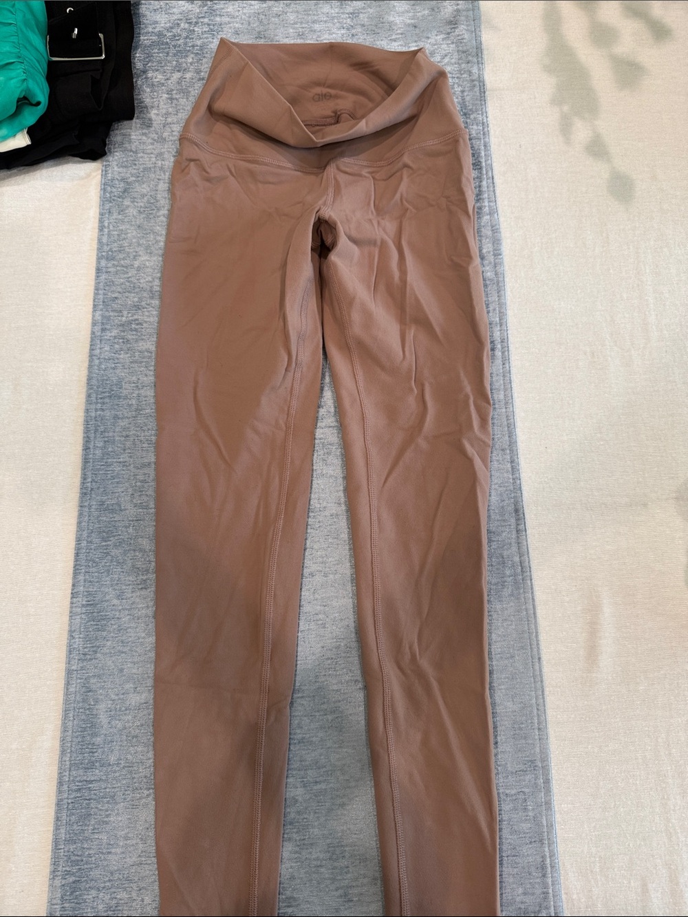Alo High-Waisted Leggings